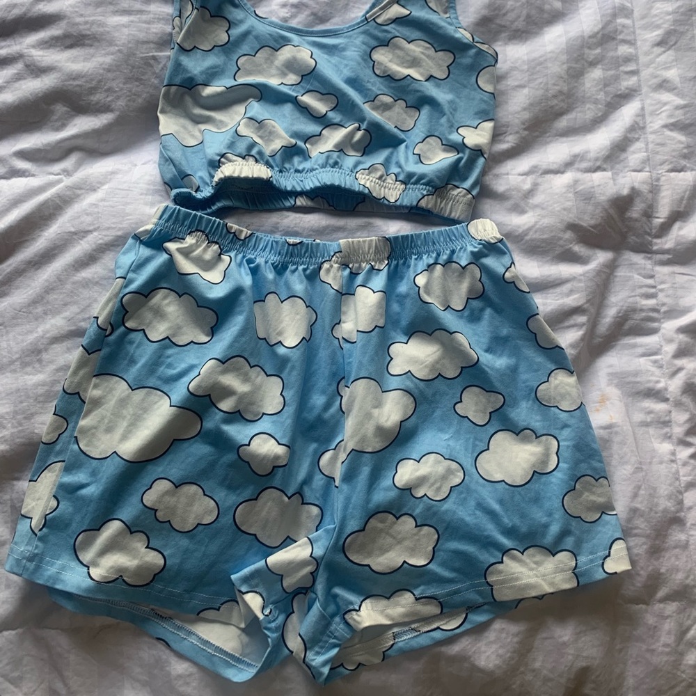 Cloud print pajama set